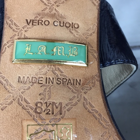 ❤️LAMB NAVY PATENT T STRAP SANDALS - Picture 6 of 7